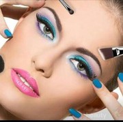 Bagaimana pendapat kalian dengan cewek hobby dandan ??