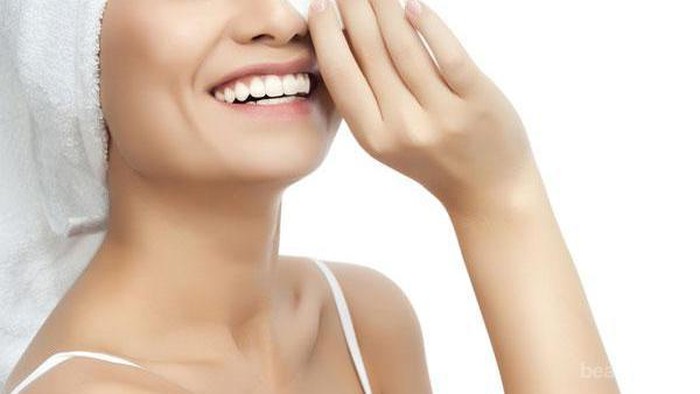 Tak Disangka, Ini 4 Manfaat Baby Oil untuk Kecantikan yang Mungkin Belum Kamu Ketahui