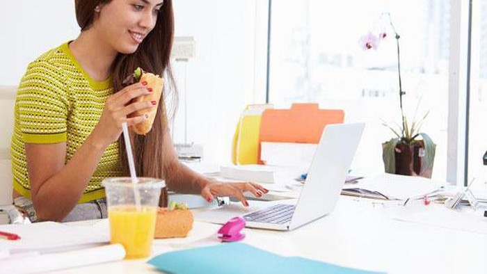 [FORUM] Kantor kamu membolehkan kerja sambil makan gak?