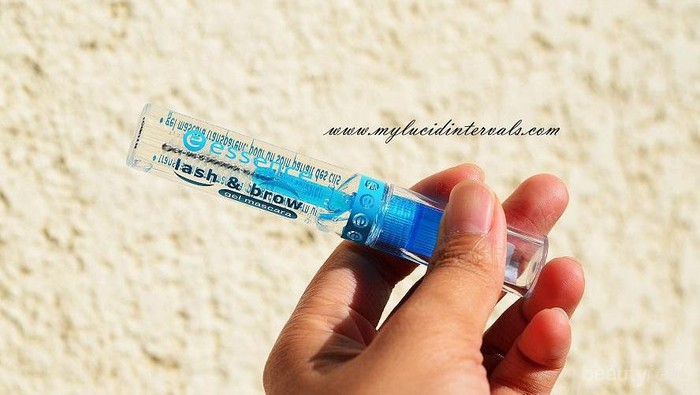 Essence Lash and Brow Gel Mascara, Maskara Multifungsi untuk Hasil Alis dan Bulu Mata yang Cetar