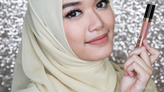[FORUM] Gimana caranya lipstik nggak nempel di gigi?
