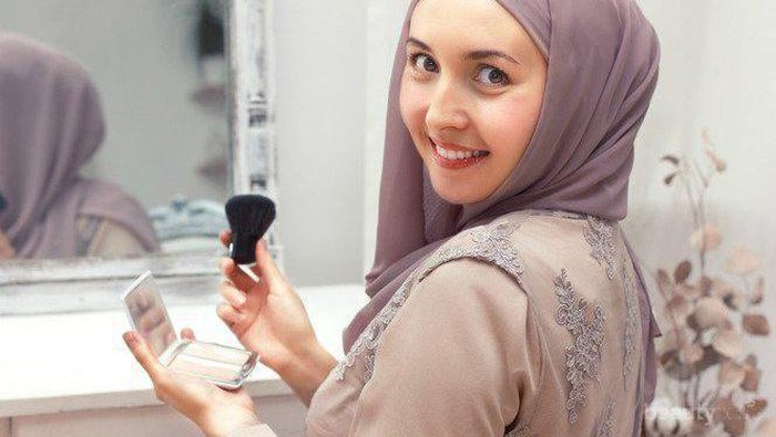 [FORUM] Kak kalau buat make up daily kaya ke kampus gitu perlu countour atau shading ngga sih?