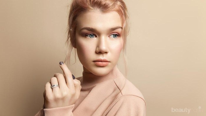 Pilihan Lipstik Nude dari Brand Lokal yang Tak Akan Bikin Wajah Kamu Malah Terlihat Pucat