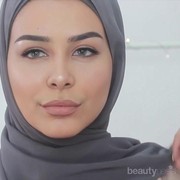 [FORUM] Keliatan bedanya gak sih kalo pake bedak setelah foundation dengan gak pakai?