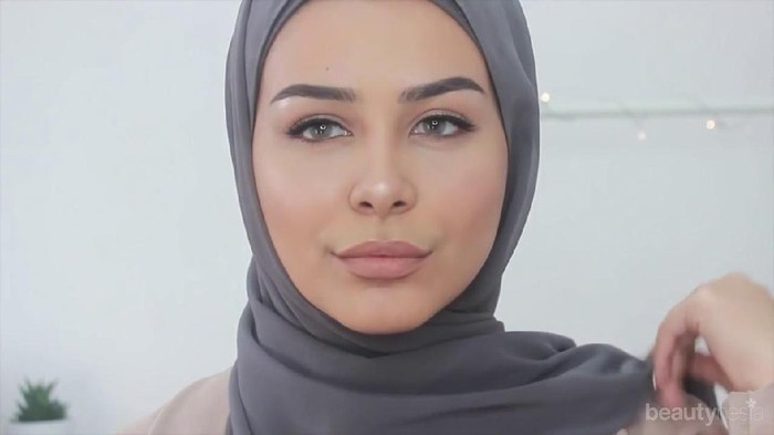 [FORUM] Keliatan bedanya gak sih kalo pake bedak setelah foundation dengan gak pakai?