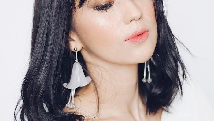 Bisa Bikin Wajah Terlihat Glowing, Rekomendasi Bedak Lokal Ini Kini Jadi Andalan Para Wanita