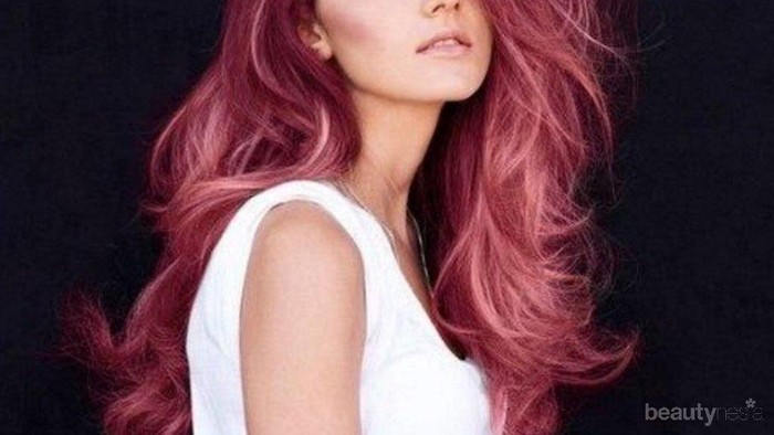 Sedang Bosan dengan Warna Cat Rambut Kamu? Ini Cara Benar Menghilangkannya!