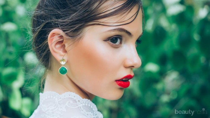 Ladies, Inilah Warna Lipstik yang Tepat untuk Rayakan Hari Kemerdekaan!