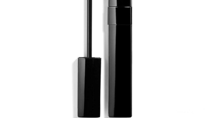 Tampilan Alis Optimal dengan Satu Sentuhan Le Gl Sourcils Longwear Eyebrow Gel dari Chanel
