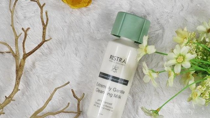 #NEWS Inilah Review Mengenai Cleansing Milk Legendaris, Ristra Extremely Gentle Cleansing Milk!