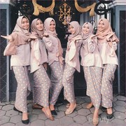 [FORUM] Warna bahan anti mainstream untuk bridesmaid pernikahan aku