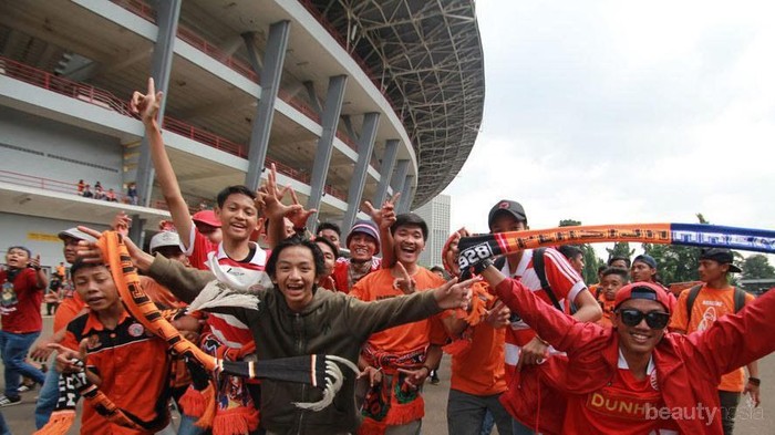 [FORUM] Sedih banget melihat tragedi suporter persija yang dikeroyok...