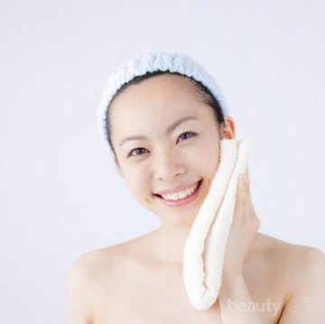 Ladies, Ternyata Mencuci Muka dengan Air Beras Punya Banyak Manfaat Kecantikan Seperti Ini!
