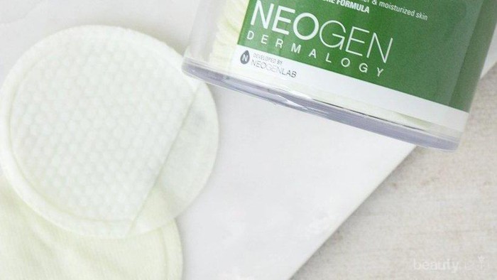 Neogen Gauze Peeling Green Tea, Exfoliating Berbentuk Pads yang Cocok untuk Kulit Sensitif