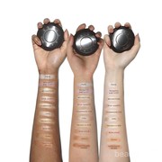 Para Pecinta Makeup, Jangan Sampai Ketinggalan Mencoba Highlighter Becca yang Satu Ini