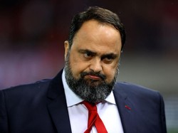 Duh, Pemilik Nottingham Forest Terjangkit Virus Corona