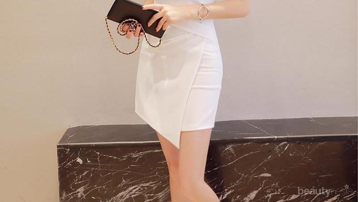 Masih Jadi Tren Kekinian, Yuk Coba Tren Off Shoulder Dress ala Selebriti Korea Berikut!