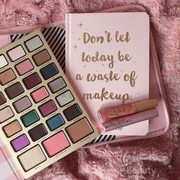 Unik Abis, Ternyata Ini Adalah Too Faced Boss Lady Eyeshadow Palette
