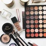 [FORUM] Biasanya Kamu Menyiapkan Waktu Berapa Lama untuk Makeup?