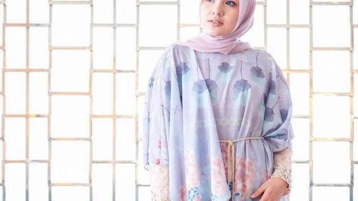 Intip Yuk Gaya Hijab Kasual Ala 5 Designer Indonesia Ini!