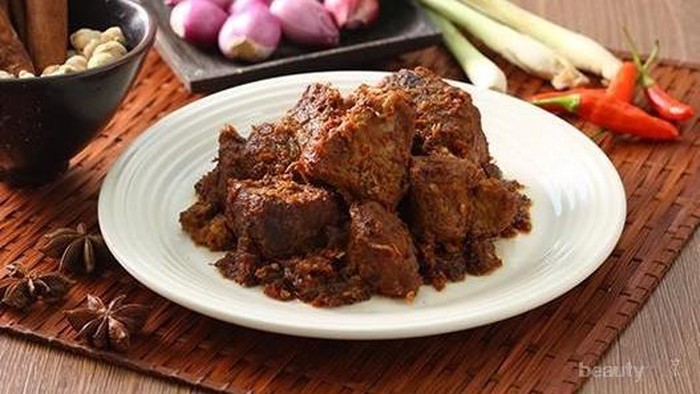 Selain Nikmat untuk Disantap, 4 Makanan Populer Ini Juga Ternyata Lama Proses Pembuatannya Lho!