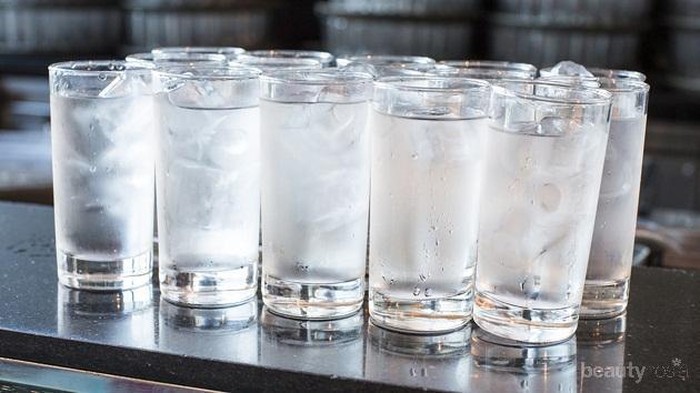 [FORUM] Suka minum air dingin terus-terusan bikin badan gemuk, beneran ga?