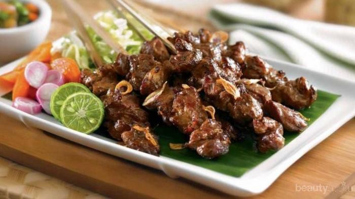 [FORUM] Masih Muda, Banyak Makan Daging Kambing saat Idul Adha Bisa Darah Tinggi?