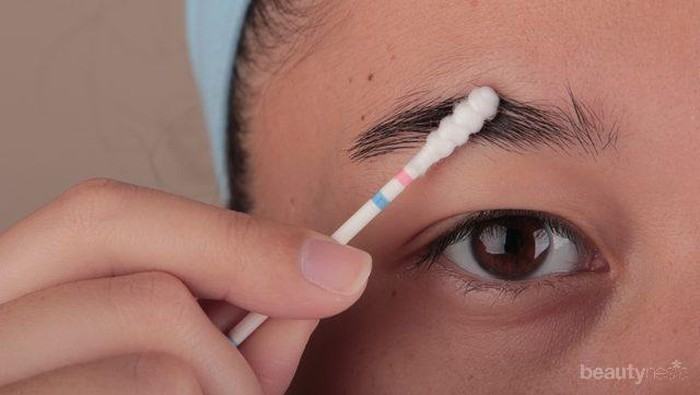 Enggak Sampai 5 Menit, 3 Serum Penumbuh Alis Mata Ini Mudah Dibuat!