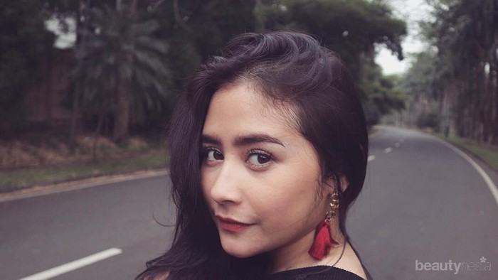 Wow, Begini Perubahan Wajah Prilly Latuconsina dari Kecil Hingga Sekarang, Menurut Kamu Gimana?