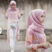 [FORUM] Hijabers, tunik bisa dikombinasikan sama bawahan apa aja yaw?
