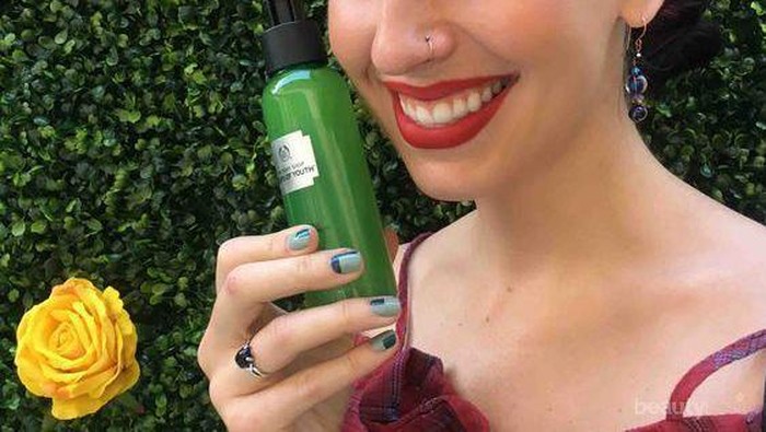 Kulit Bersih, Cerah dan Lembut Berkat The Body Shop Drops Of Youth Liquid Peel