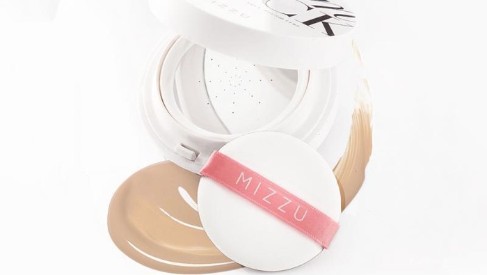 Mizzu Glam Rock Aqua Foundation, Pilihan Cushion Lokal dengan Kualitas yang Baik