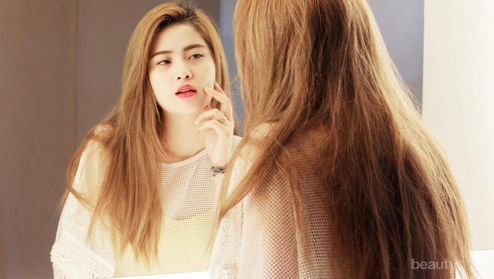 Stop Pemakaian! Ini Tandanya Jika Kosmetikmu Tidak Cocok dengan Kulit Wajah