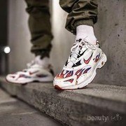#NEWS Begini Tampilan Baru Sneakers Supreme The Ultimate x Nike Air Streak Spectrum Plus!