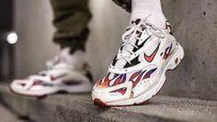 #NEWS Begini Tampilan Baru Sneakers Supreme The Ultimate x Nike Air Streak Spectrum Plus!