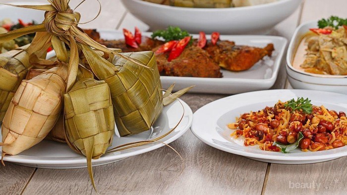 #FORUM Rekomendasi Ketupat + Opor Ayam yang Buka Saat Lebaran #FORUM Rekomendasi Ketupat + Opor Ayam yang Buka Saat Lebaran