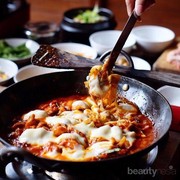 Cobain yuk, Ini Dia 8 Kuliner Hits Bandung yang Enggak Boleh Kamu Lewatkan!
