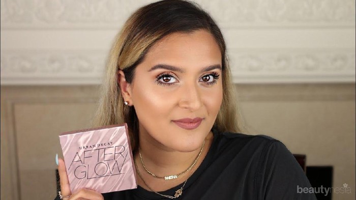 Review Urban Decay After Glow Highlighting Palette: Minimalist yet Pretty!