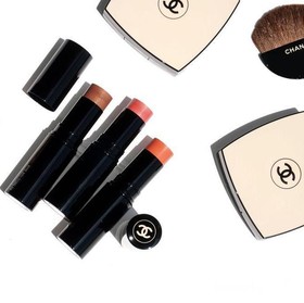 Mau Tahu Rahasia Wajah Merona? Coba Pakai CHANEL Healthy Glow Sheer Color Stick