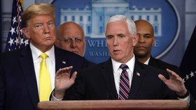 Trump-Pence Bertemu Perdana usai Kerusuhan di Capitol Hill