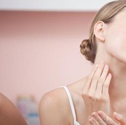 [FORUM] Perawatan bagian leher menggunakan skincare untuk wajah atau tubuh ya?