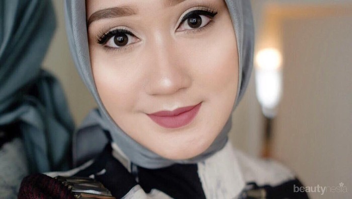Modis Dan Simpel, Ini Dia Street Style Dian Pelangi Selama New York Fashion Week 2017!