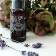 Cerahkan Kulit Wajah dan Atasi Jerawat dengan Benton Snail Bee High Content Essence