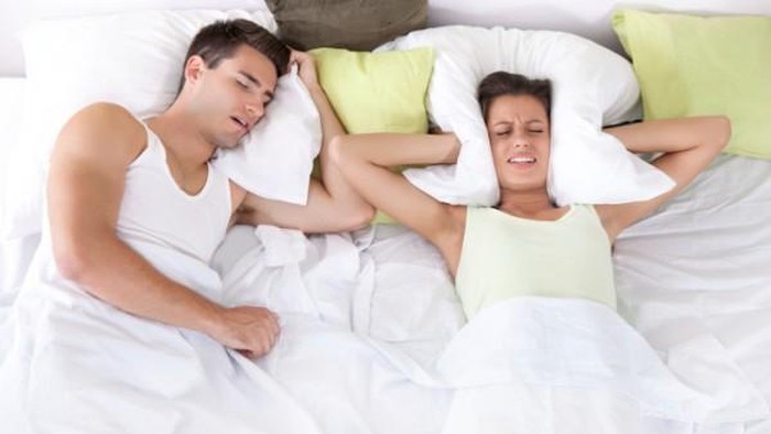 [FORUM] Suami Mengorok Keras Sampai Nggak Bisa Tidur, Kita Harus Apa?
