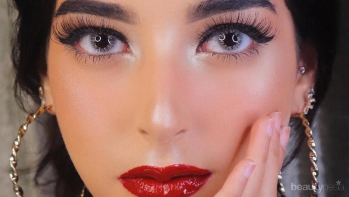 [FORUM] Banyak Beauty Vlogger, Idola Aku Tetap...