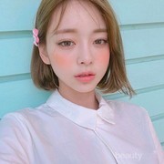 Cantik Merona, Ini Dia Tips Lengkap Menggunakan Blush On untuk Pemula!