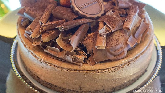 [FORUM] The Harvest atau Almondtree Cheese Cake Factory?