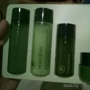 [FORUM] Urutan pemakaian innisfree green tea special kit 4 item dan aloevera gel