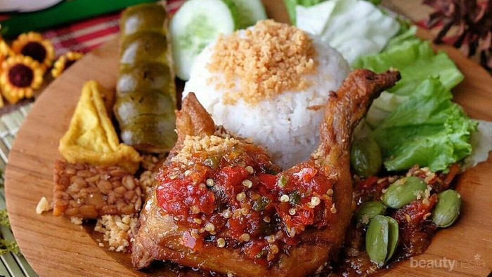 [FORUM] Review Nasi Ayam Tampol, Udah Pernah Cobain?