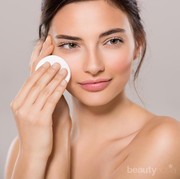 5 Bedak Tabur Bebas Kilap di Bawah 150 Ribu yang Cocok Banget Buat Kulit Remaja!